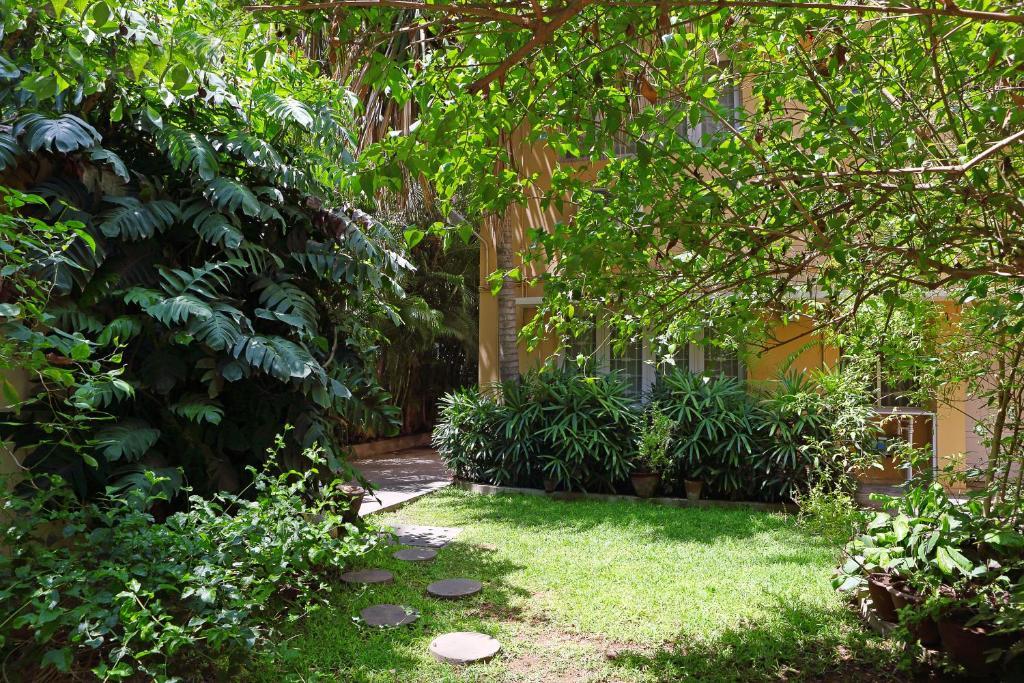 Hanu Reddy Residences Wallace Garden Csennai Kültér fotó